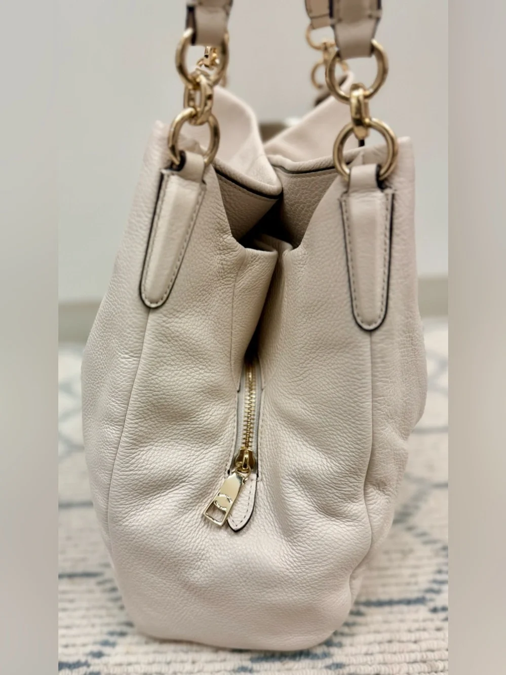 COACH Vintage Y2K Everyday Madison Phoebe White Pebbled Leather Hobo Handbag